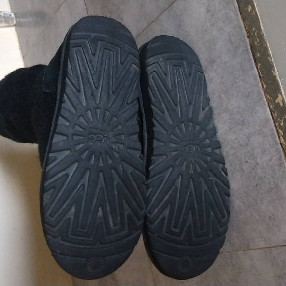 UGG Cardy Boots - Picture 7 of 10